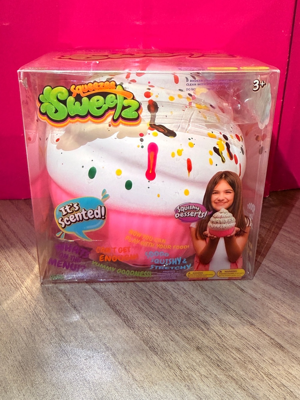 Authentic Squeezee Sweetz Jumbo Cupcake Squishy-Pink